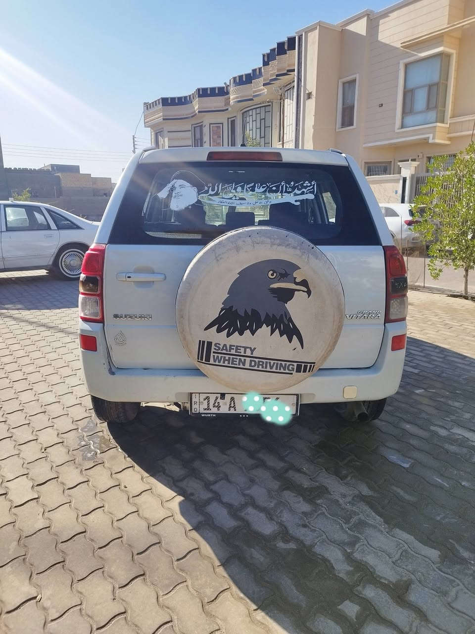 السلام عليكم. ( بيع فقط بدون مراوس)
سوزوكي ڤيتارا خليجي (2008) مكفولة كفالة عامة. رقم انگليزي تحويل. تخم تاير تبريد كهربائيات . شاشة أندرويد+ كاميرا 

كاميرة حوادث داش كام. گير تمام المكينة بيهه نفخة قليلة من القبق. السعر (80) وبي مجال بسيط. 

 رقم الهاتف:(***********)
