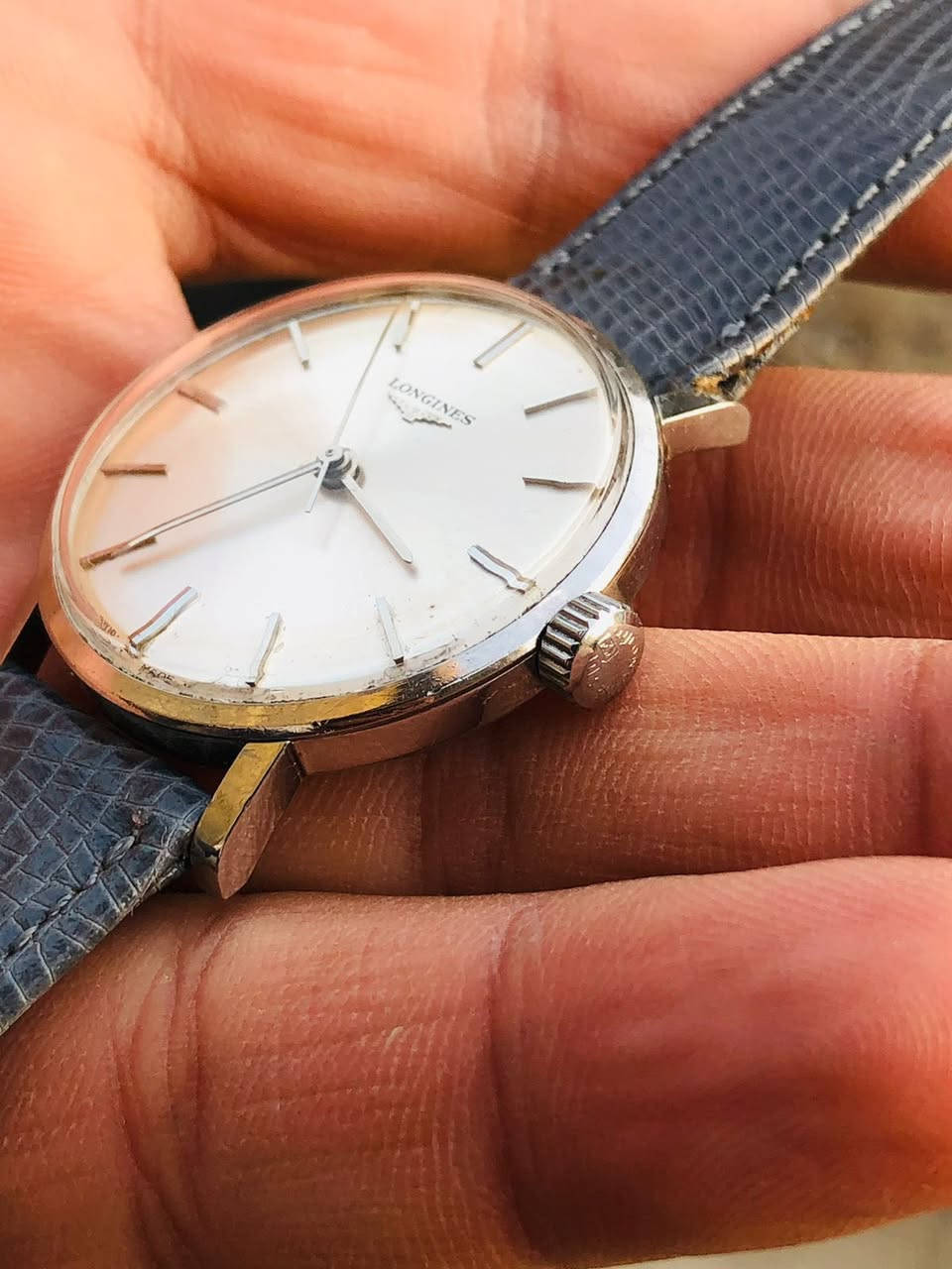 السلام عليكم
لونجين نصب تكويك اورجنال 

القطر 34 نظيفه فقط السير مستبدل 

السعر 225 دولار 

يوجد توصيل


**إذا كنت صاحب هذا الإعلان وتريد حذفه لأي سبب، رجاءا أرسل رسالة إلى الدعم الفني**