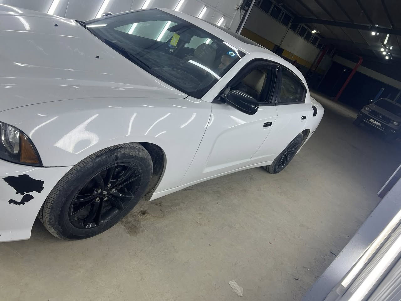 السلام عليكم
للبيع دوج جارجر 2013 كنديه عداد 260 رقم ‏بغداد ￼
السياره كنديه داخله كلين صار￼ قصة قمارة ￼بيه صبغ ابيع صبغ عام 
مواصفات 
فتحه& عداد 260 &  & بلاجكتور اصلي & دعاميات اصلي & بصمه & محرك 3600 & 

السياره جاهزه گير ومحرك وتخم تاير وحداديه وتبريد❄️

السعر /117$ بيه مجال بسيط 
مكان /بابل 
‏سيارة أجدد من الصور ￼***********
