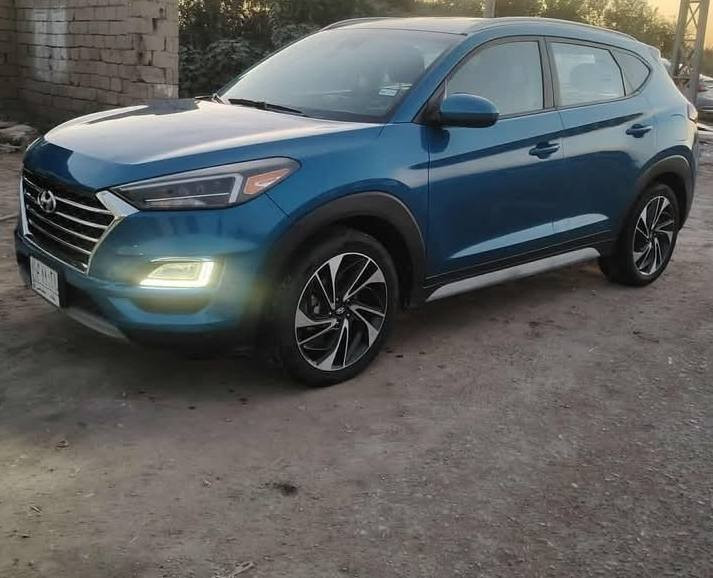 سلام عليكم للبيع توسان 2019 وارد امريكا رقم بغداد بسمي  مكاني ديوانيه سياره حادث دعاميه أمامي فقط سونار موضح بالصور  للاستفسار ***********
