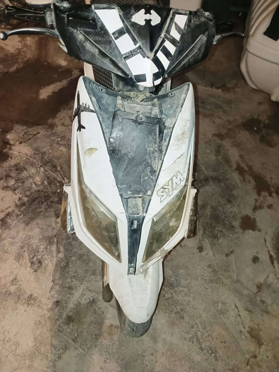 دراجه صيني سيام للبيع قيم بليرضي الله الدراجه طافيه تكطع نار
الشراي راسلني


**إذا كنت صاحب هذا الإعلان وتريد حذفه لأي سبب، رجاءا أرسل رسالة إلى الدعم الفني**