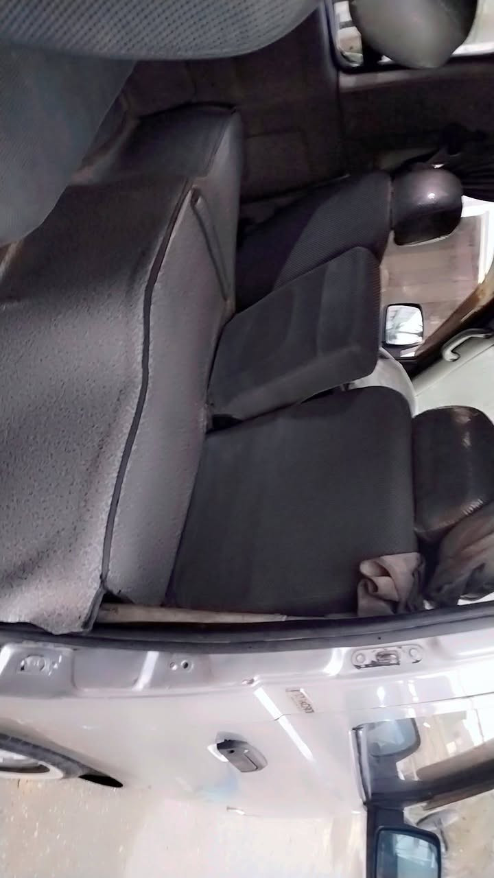 ° السلام عليكم شباب

 هاي السياره بريجو منغولي مسكر 2008 اصل سيارة بأسمي حداديه جديده تخم تاير جديد كهربائيات شغالات سياره جاهزه ماعايزها شي..
محرك و گير و اكسن خير من الله
السعر : دفتر و عشره وبيها مجال للشراي
للاستفسار اتصل ع هذا الرقم ( *********** )
