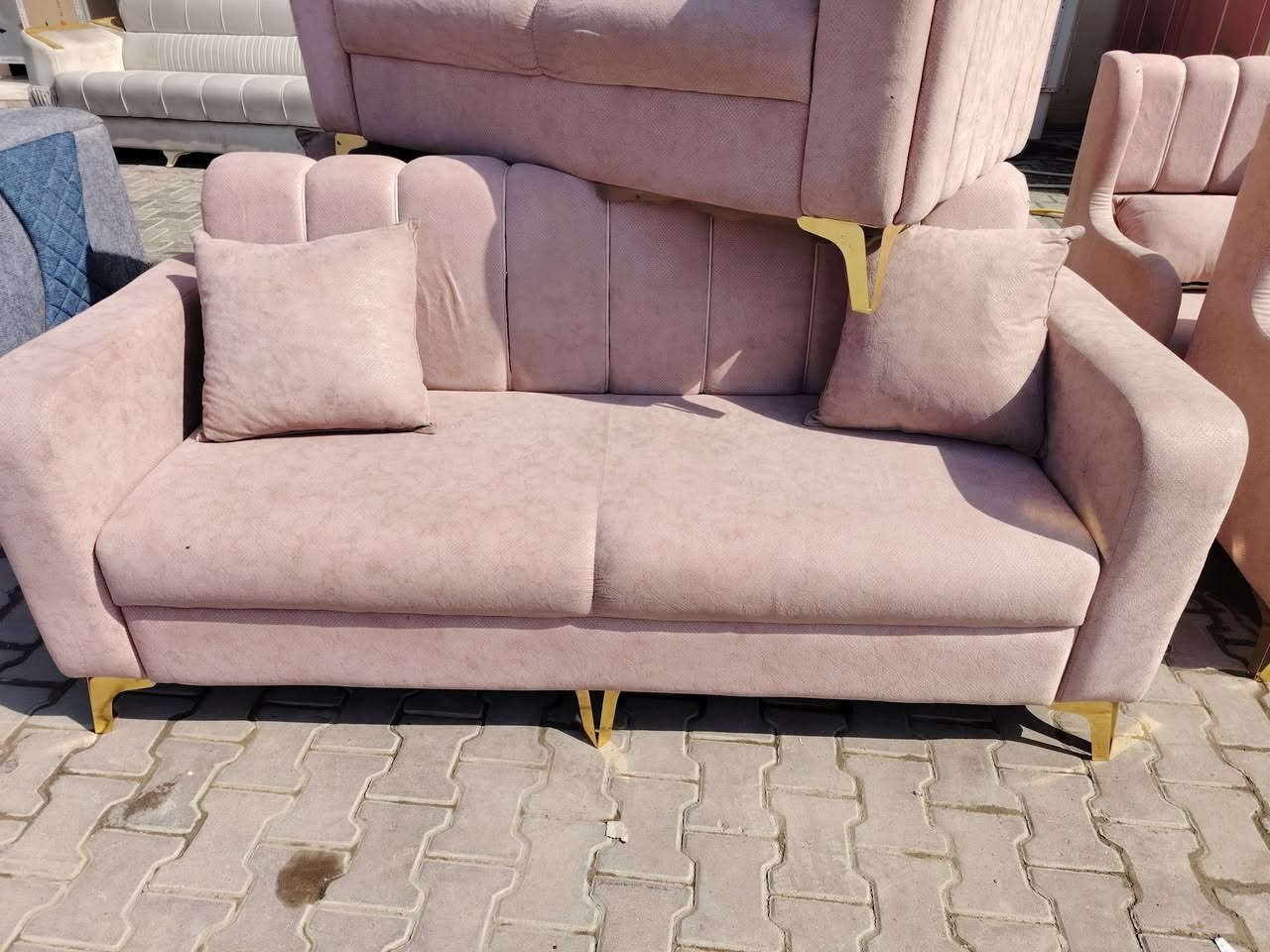 ⚜️👑 مجمع ابو بلاش للاثاث 👑⚜️
تخم قنفات مستعمل 10مقعد 
جميع اللوان متوفر مختلف المديلات والقياسات صار عنده مراوس القديم بالجديد صار عدنه نضام القصد📌 العنوان كربلاء طريق الحر مجاور معمل الثلج  مقابيل الاتحاد الرياضي اي ستفسار الاتصال  يوجد واتساب 👈***********👉👈***********👉
