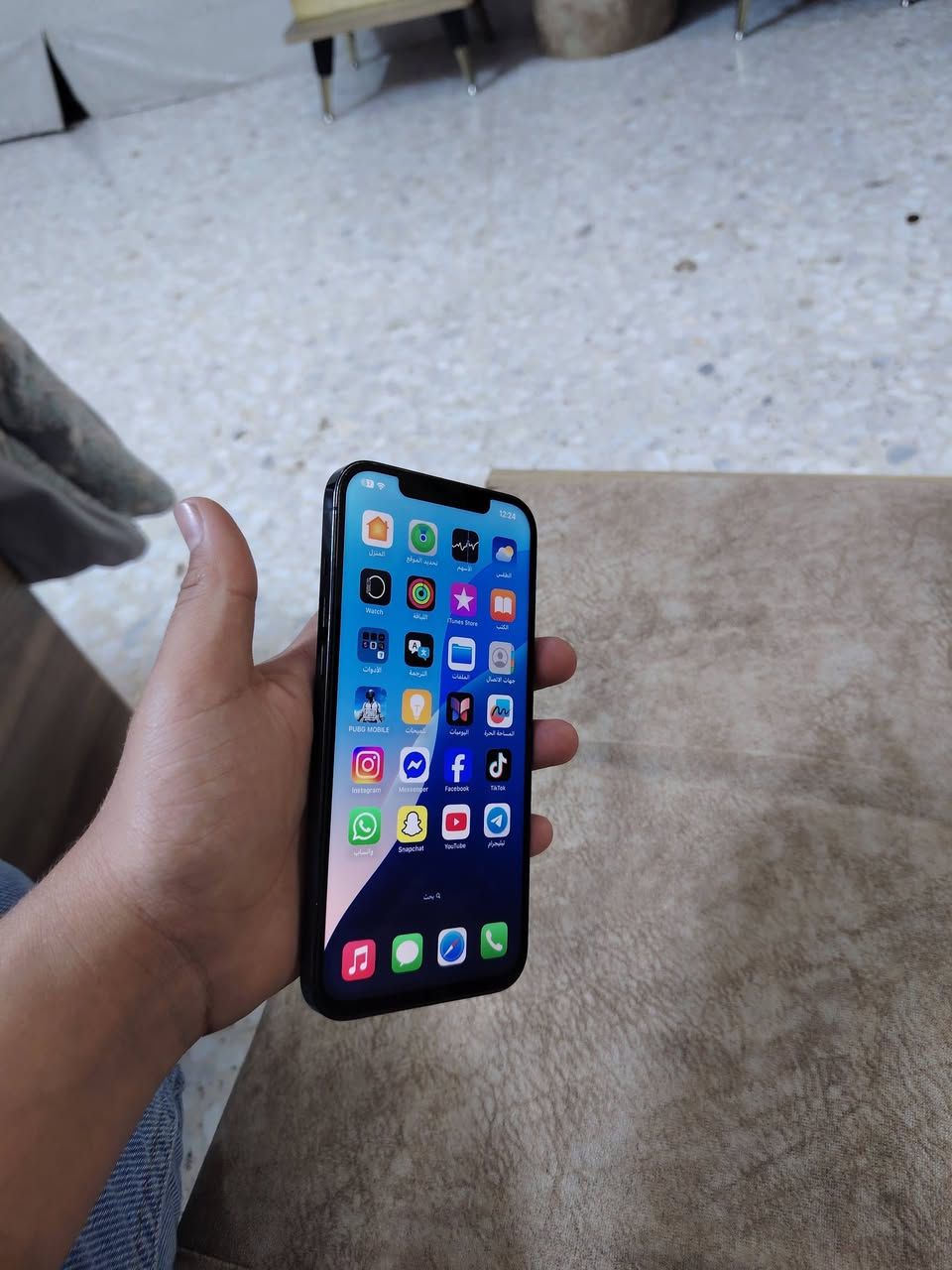 سلام عليكم للبيع ايفون 12 برو ماكس بطاريه 77 بلاديه لون ازرق نموذج M جهاز مستبدل شاشه نوعيه زينه وشرط فيس أيدي شغال مكاني بغداد بسمايه قريه عشره رقمي *********** سعره 290
