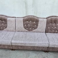 قنفات مستعملة خمس قطع السعر 100 ألف وبي مجال للشراي. الاتصال:077069935...