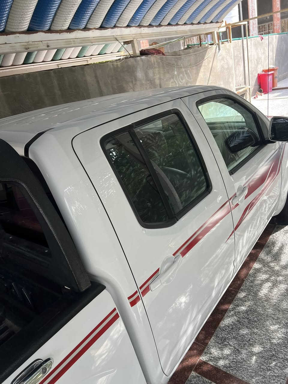 سلام عليكم نيسان نيفارا موديل 2015 اوتماتيك رقم بصره بسمنه سياره مال جناي كلش جديده كفاله عامه ضربه صبغ تبديل محرك وكير كفاله لا فتح ولا نبخير ماشيه 132 جاهزه من كلشي حداده توا فاتحه طخم تاير سعر 148 مكاني البصرة للاستفسار ***********
