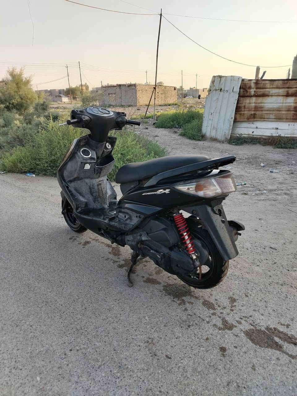 السلام عليكم للبيع سكنس بحالة الوكالة مكينه خرسه كفرات وسواد ختم واحد كله بلادي لايت زنون  اشاير كله شغال سلف هندر   مكاني سبع البور قرب التاجي رقم الهاتف ***********  السعر 550 وبيهاا مجال للطيبين 🖤✅
