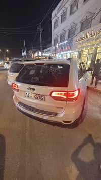 جيب موديل 2020  كراند شيروكي رقم بغداد  تحويل ثاني يوم   ماشية 83ميل  ...
