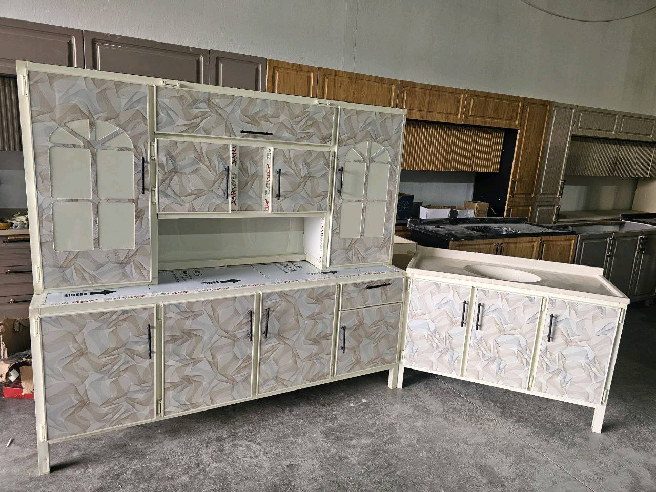 كاونتر ارضي وملحق مترين  مع  سنك متر و20 مرمر
💥 (المنيوم سوكي)💥

كاونتر مترين ارضي وملحق مع سنك متر و٢٠ مرمر . 

السعر 300 الف 

التوصيل 🚚🚚
بغداد داخل  مجاني

15 /اطراف  بغداد 

15//رمادي +فلوجه + كربلاء +بابل

25// مركز واسط  
50//أطراف واسط
25 /الديوانيه +النجف
35//ديالى
35/ السماوه+  الناصريه+  العماره + البصره