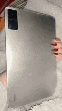 للبيع Redmi Pad (شاومي)
📱 نظيف ويشتغل 100% ويشتغل ببجي 60فريم
📺 شاشة 10.6 إنج FHD+
⚙️ معالج Helio G99
🔊 4 سماعات Dolby Atmos كامرة امامية وخلفية
🔋 بطارية 8000mAh
📦بدون كارتونة 
📚 مناسب للدراسة واليوتيوب
💰 السعر: 100,000 الف
📍 المكان: (حي السعكري شارع ستين) 
📩 المراسلة خاص


**إذا كنت صاحب هذا الإعلان وتريد حذفه لأي سبب، رجاءا أرسل رسالة إلى الدعم الفني**