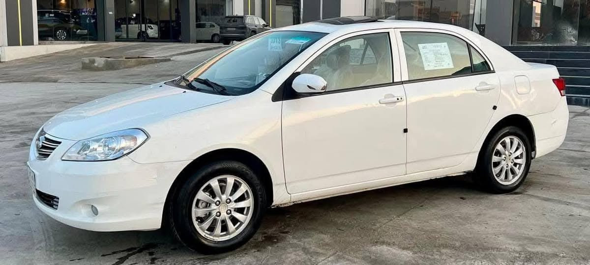 بي وايدي 2014
بي 4قطع صبغ بدون دواخل 
رقم سليمانيه سنوي صار3شهرمنتهي
محرك 18
فول مواصفات 
بصمه سلايت 
توماتيك 
دفتربنزين بي 
وكاله بسمي
شرط تحويل وكاله 
سعر53بي مجال 
*********** كركوك, العراق
