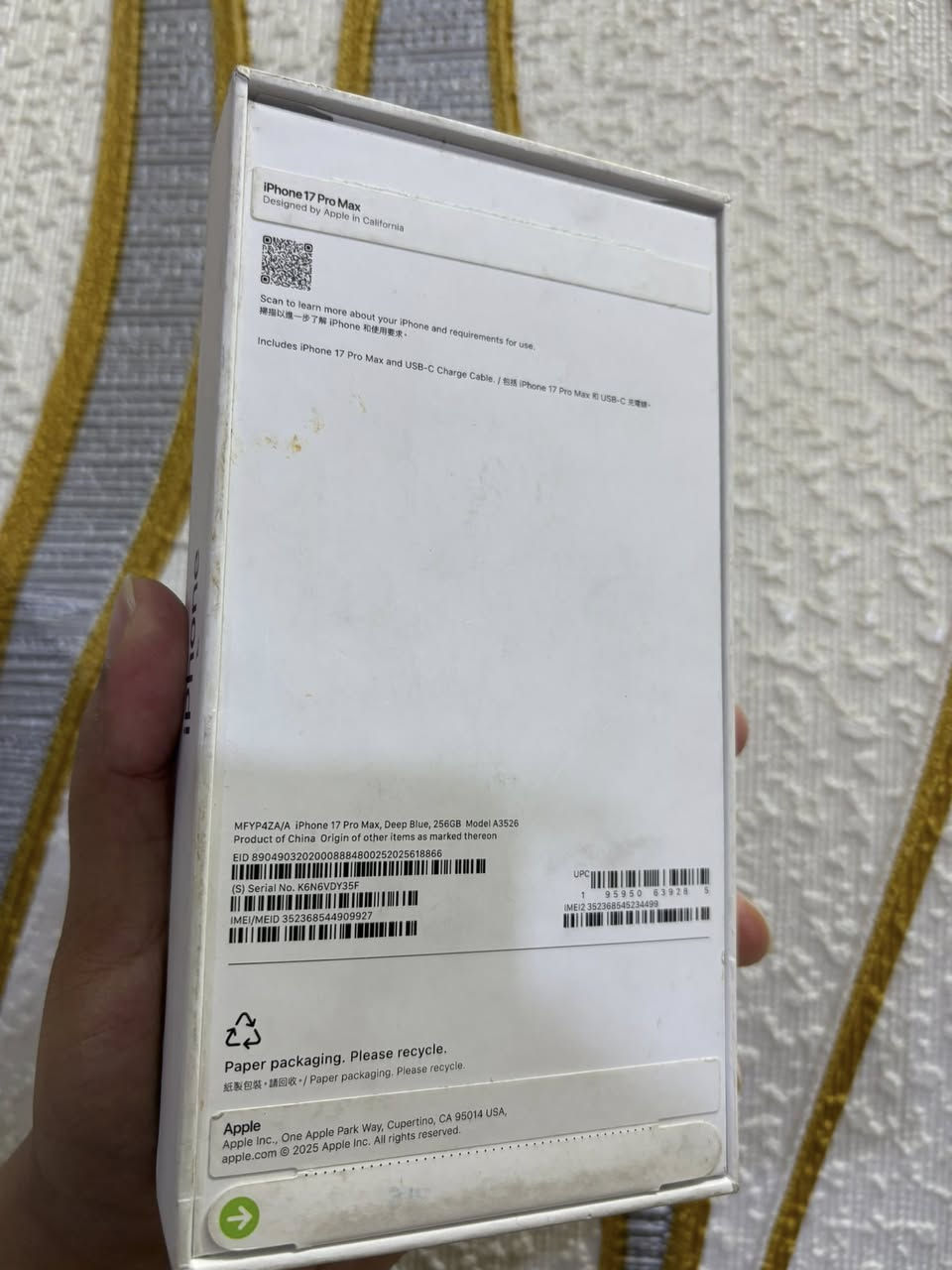 شباب 17 برو ماكس للبيع 

نسخة الشريحة ZA/A
ذكراة 256 بطارية 100 🔋 دوات الشحن 75
ضمان استبدال مدة سنة الجهاز حيل نظيف حتى الكبيل بعده مامفتوح 
سعر الجهاز قفل 1950 الف 
***********
