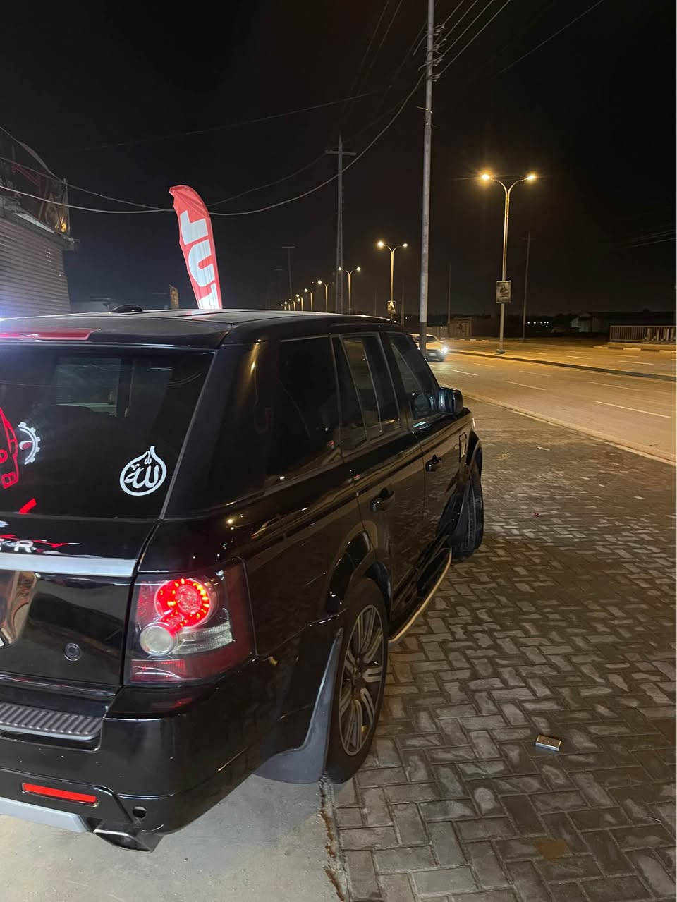 سلام عليكم
بسم الله ما شاء الله✨
رانج روڤر مديل 2009 محدث 2013
كفاله عامه شرط الفحص وتحويل ثاني يوم
بيها صبغ فقط التحديث جاملقات والبنيد الأمامي. رقم بغداد تحويل ثاني يوم كلها ابلادية مكينه كير حدادية تبريد كلهن بلاديات السيارة جانت مخزنه جديدة كلش ما شاء الله تجي وتشوف  السعر ابلاش 115مكاني بصرة رقمي *********** البصرة, العراق
