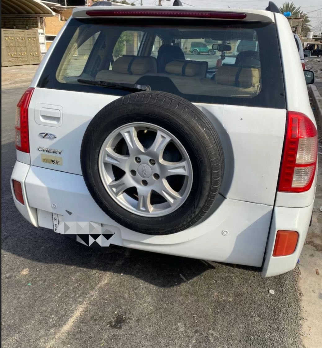 سيارة شيري تيكو ٢٠١٢

گير كهربائي
سيارة نظيفة وما بيها اي نقوصات
تجي تشوفها وتشغلها بنفسك
تبريد شغال
مرقمة 
مسجل اندرويد جديد
كاميرات خلفية جديدة
عبوة وفيت بم جدد
السيارة مدامة من كل النواحي

مكانها / حي اؤر 
السعر ٦٠ ورقة وبيها مجال بسيط حق الجية .

للاتصال رقم الهاتف /***********
