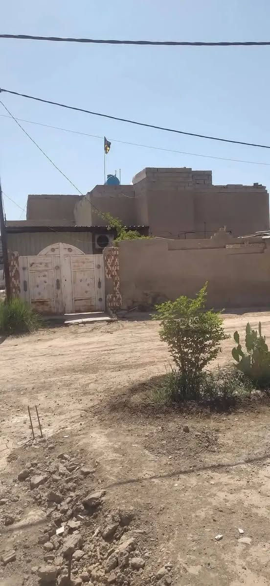 بيت للبيع قاطين المساحه 250متر طابو صرف عنوانه الصويرة حي السلام قرب غسل الباشه خالف المحلات الجداد تفاصيل أكثر اتصال على الرقم التالية ***********x***********
