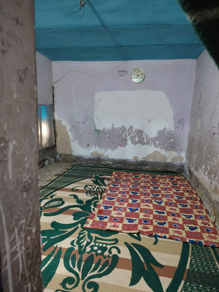 مشتمل الإيجار مساحته 75متر المكان شارع 80 قرب مدرسة الرحمن يبعد 200 متر عن المدرسة الاتصال على الرقم *********** 台北市, 台灣
