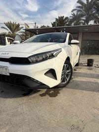 ‏سلام عليكم سيارات 23 محرك 1600 كفالة عم السيارة ماشي 37 فول مواصفات س...