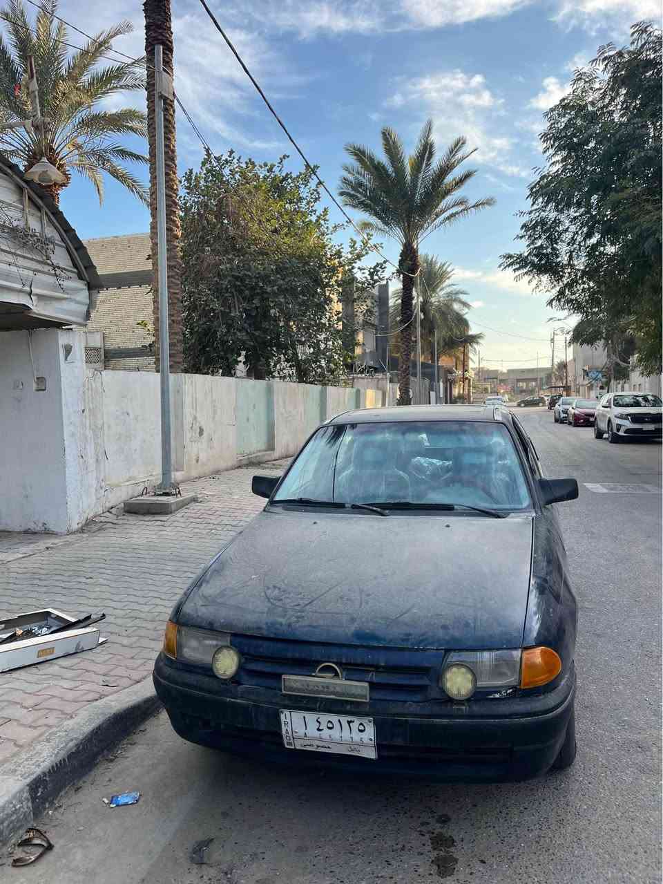 سلام عليكم 
اوبل استره للبيع ١٩٩٢ 
سياره جاهزة على الاخير 
حداديه فول بس يحتاج الها دبلات 
مكانها كربلاء 
0773*711*4359 كربلاء, العراق
