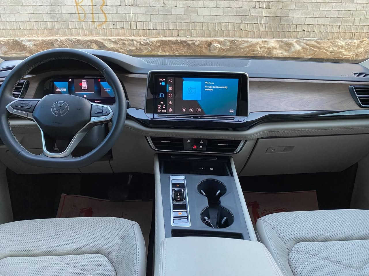 Volkswagen atsal 2024 Se ***********
ڕەنگ ڕەش . مواسەفات . بەسمە . کوشن جلد ناوزەرد . 3 ڕیز کوشن . تەبرید مەرکەزی . کوشن سارد و گەرم . ڕاداری هەر 4 لا . برێک بەسمە . گێچ ئەلیکترۆنی . پێش و دوا کەپس . بێ بۆیاخ و گۆڕاو . سعری خوار هەموو بازاڕ 240$$ 
شوێن سلێمانی السليمانية, العراق
