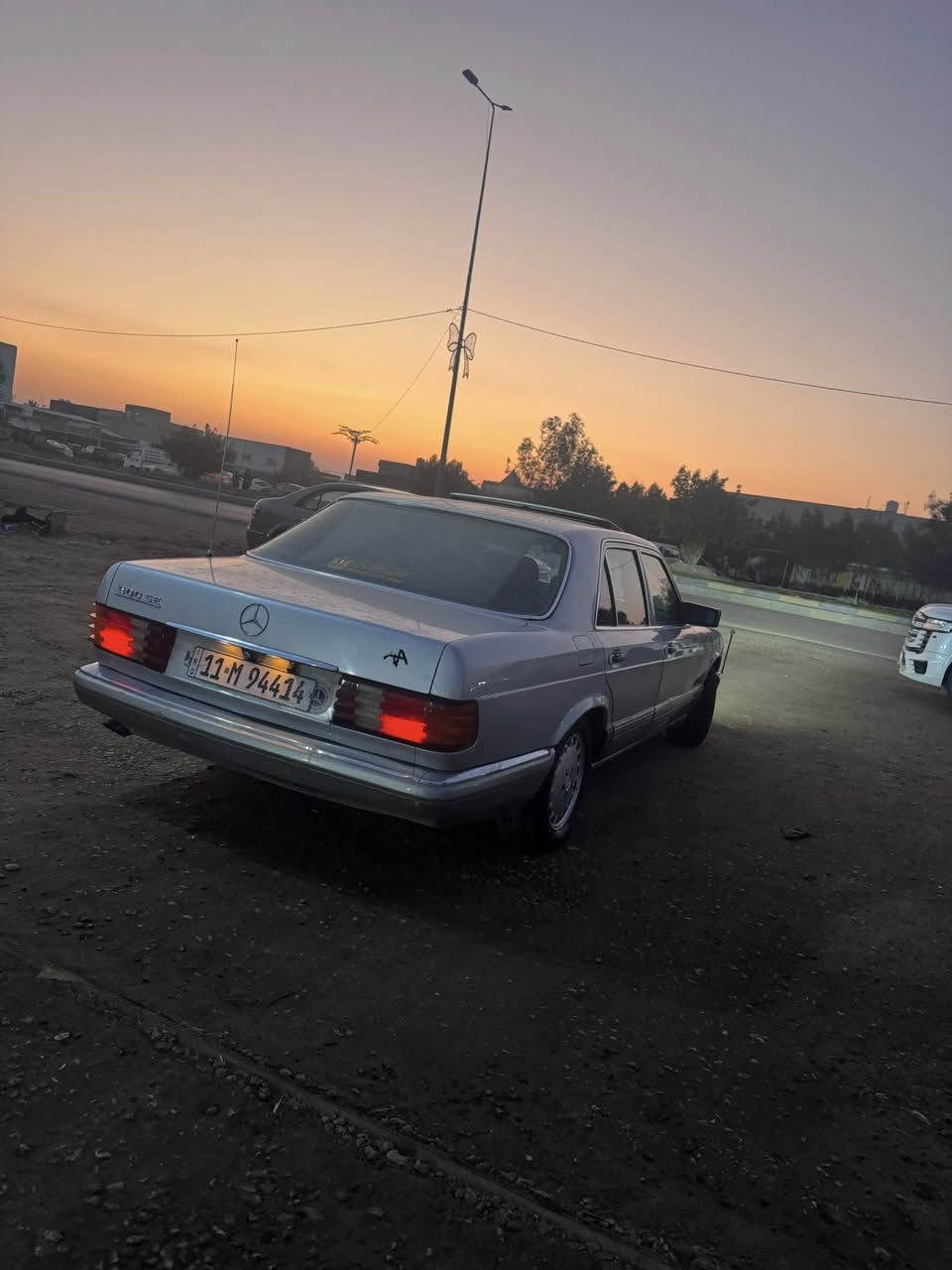 يالله جمعه مباركه مارسدس رئاسي موديل 1991 300 فوال موصفات فتحه مكينه وكير بلادي على وضع الشركه 3000 سياره مكفوال كفاله عامه من أي حادث رقم بغداد بسمي مشروع وطني تحويل بي محافظة سياره جهازه على حبايه من كير تبريد تدفئة كهربائية كله جهازه تخم تاير شركه فقط بيع السعر 79 ورقه بيع سريع مكاني بابل  ***********سياره مال جناي ومتعوب عليه وجديده السياره واسف على طاله 💙
