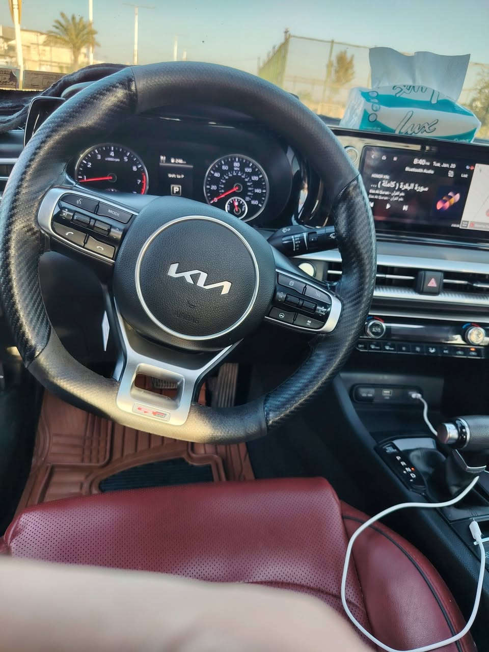 السلام عليكم 
للبيع كيا K5

ماشية (88) الف  

الفئة جيتي لاين فول مواصفات 

الموديل 2022

رقم بغداد 

الضرر  بابين عكس سائق مرجعات بلاد ليبل الشركة بيهن

المواصفات 

1- حجم المحرك ٤ سلندر ١٦٠٠ تيربو 

2- كامره دوارة

3- رادار خلفي + امامي 

4- رادار جانبي مانع اجتياز 

5- بصمة ابواب + تشغيل عن بعد 

6- زنون عالي ناصي 

7- سقف بنوراما 

8- مقاعد جلد اصلي احمر مختوم جيتي لاين

9- اشاير بالمري 

10- مقاعد كهرباء + تدفئه

11- هاند بريك بصمة 

12- تحديد مسار 

13- شاشة كبيرةً مع كامرة دوارة 

14- ستيرن رياضي حرف D مختوم جيتي لاين

15- مثبت سرعة 

16- شاحن هاتف 

17 - شاشة كار بلاي واندرويد 

18- 5 وضعيات قيادة

19- فتح جنطة بصمة وعند الاقتراب 

20- قيادة ذاتية على خطوط البيضاء 

وباقي المواصفات معروفة في فئة جيتي لاين

ملاحظة مهمة // السيارة عليها ادامة كاملة تخم تاير + بلاكات وكالة + مجاول + هيدروليك القير 

السيارة تاخذها ماتصرف عليها ربع دينار ان شاءالله 

السيارة تاخذها مني شرط المكينة والكير 

( تحويل مباشر باسم المشتري )

رقم الهاتف // ***********
***********

السعر (( 177 )) وبيها مجال 

مكان السيارة الانبار فلوجة
