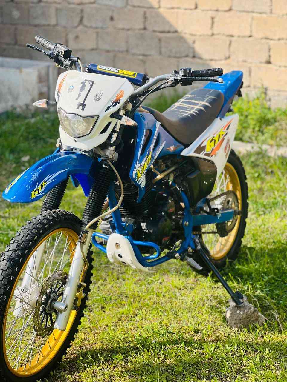 يرهم مراوس

موطور قفاز للبيع محرك 300cc ما مفتوح


**إذا كنت صاحب هذا الإعلان وتريد حذفه لأي سبب، رجاءا أرسل رسالة إلى الدعم الفني**