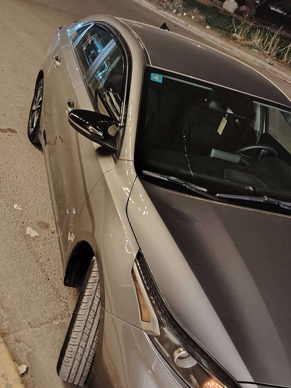 السلام عليكم للبيع كيا فورتي 2022 ماشية 79ميل حادثه صندوك بدون ايرباك سعر 150 وبي مجال 
للتواصل واتساب ***********
