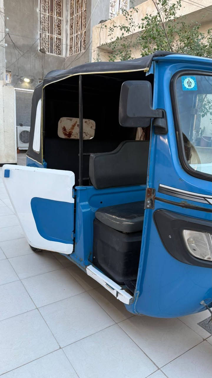 🤚تكتك TVSللبيع موديل 2021 للبيع كفاله عامه فقط المحرك مفتوح مره وحده  رقم وسنويه بسمي تكتك نضيفه وحلوه السعر 7500💵وبيه مجال مكاني بصره شط العرب جزيره والشراي يتصل على هذا الرقم ☎️***********👋
