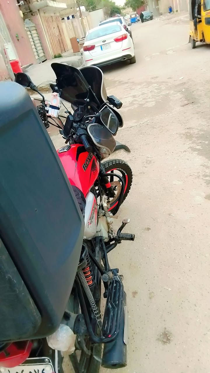 السلام عليكم  دراجه البيع  بوكسر جبلي  مديل  21🤗 مجفته تجفيت شركه وكاله  اي ناقص مابيه  بس شغل  وتطلع به وجك الشغل  عنواني العبيدي شارع عشرين  اتصل ***********
سعره واحد وثمنييه وخمسين  وبيه مجال حك جيه واني خادم  
ملاحظه  دراجه مرقمه  اي غرامه ما عليه 🫡🫡
