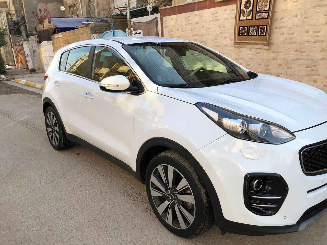 السلام عليكم من رخصة ادارة الكروب
بيع & مراوس حسب القناعة 

كيا سبورتج وارد خليجي موديل 2017 رقم شمالي 

لون ابيض محرك 2000 دوش ماشيه 115 الف كيلو 

متر حقيقي السيارة بيه سونار فحص مرفق بيه بارد 

بسيط بي دي ار مشتغلي + مسوين صيانه دوريه للمحرك 

السيارة تبريد قطعتين امامي خلفي / شاشه تاب 

كامرا / تحكمات استيرن / حساس خلفي / 

سيارة بلحقيقه احلى من الصور 

السعر ب 175 ورقه مع المجال 

رقمي ***********  بي واتساب 

الاثير / ***********  .
