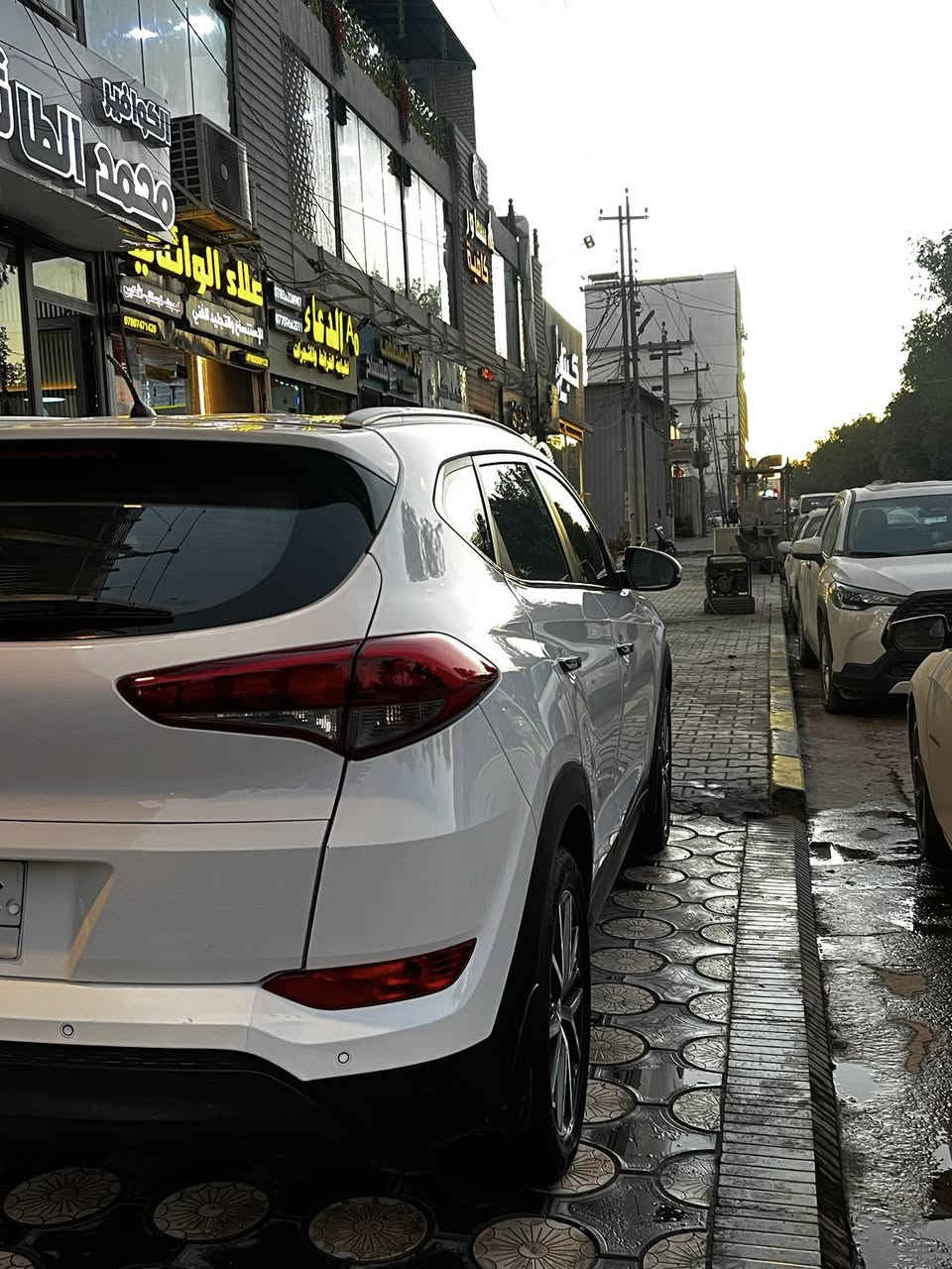 صلي على محمد 
توكسان2016
سياره مناقصه شي ونضيفه  وعليه ادامه كامله من كلشي دينار مذب عليه 
بيه مكانين بارد موضح بصور 
وشكم رصعه بلقماره
مكاني نجف
الشراي يتصل مارد عتعليقات ولحد يطي سعر بكيفه سياره معايزه شي وجاهزه ومبولشه 
***********
