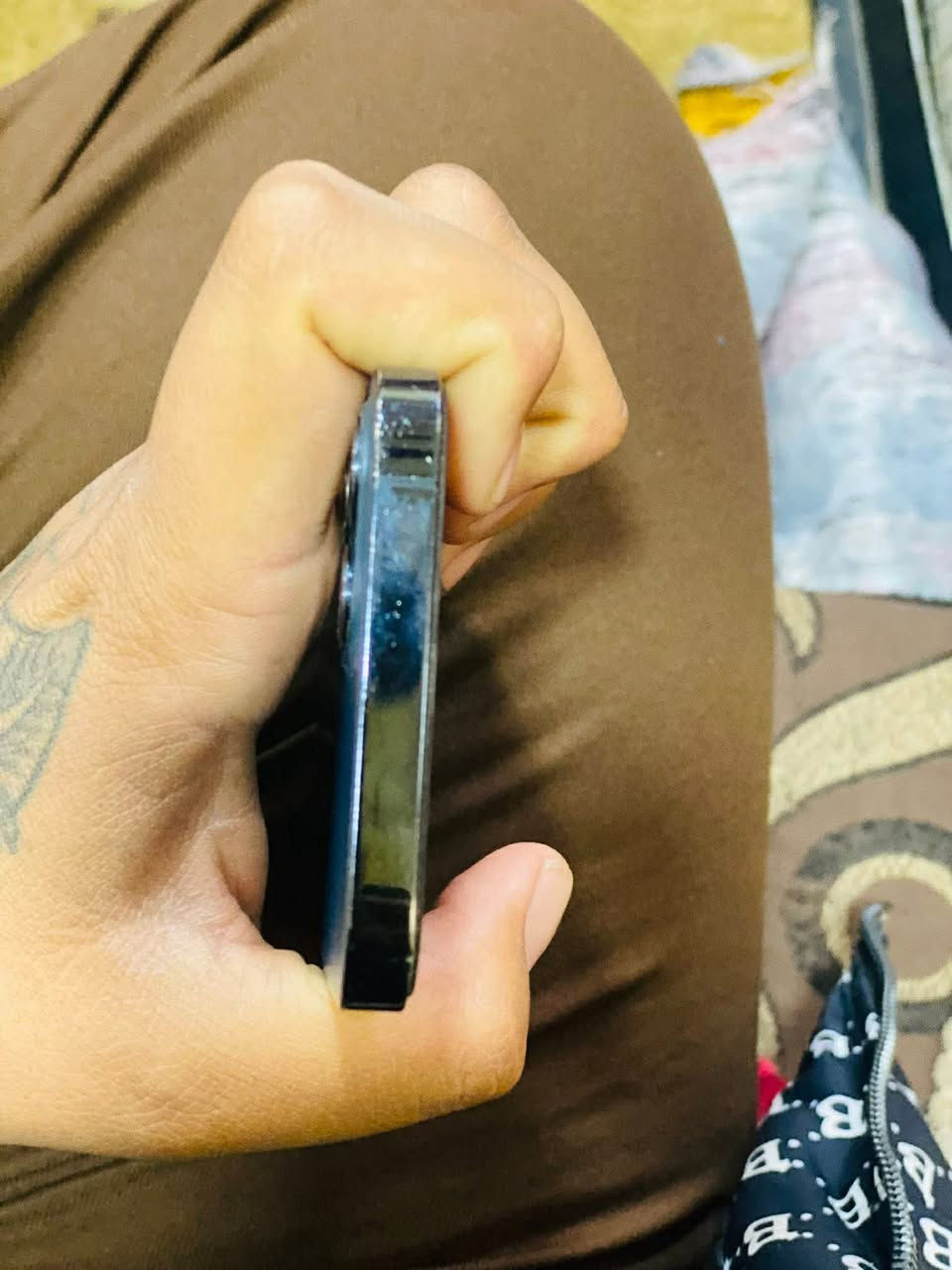 جهاز ١٢ برو وكاله ما واصل تصليح بطاريه ٧٨ مع شاحنه اصليه و كفر و لزكه للمراوس ب ١٣ برو ماكس شعندك جهاز اعرض خاص او بل تعليقات و تحياتي


**إذا كنت صاحب هذا الإعلان وتريد حذفه لأي سبب، رجاءا أرسل رسالة إلى الدعم الفني**