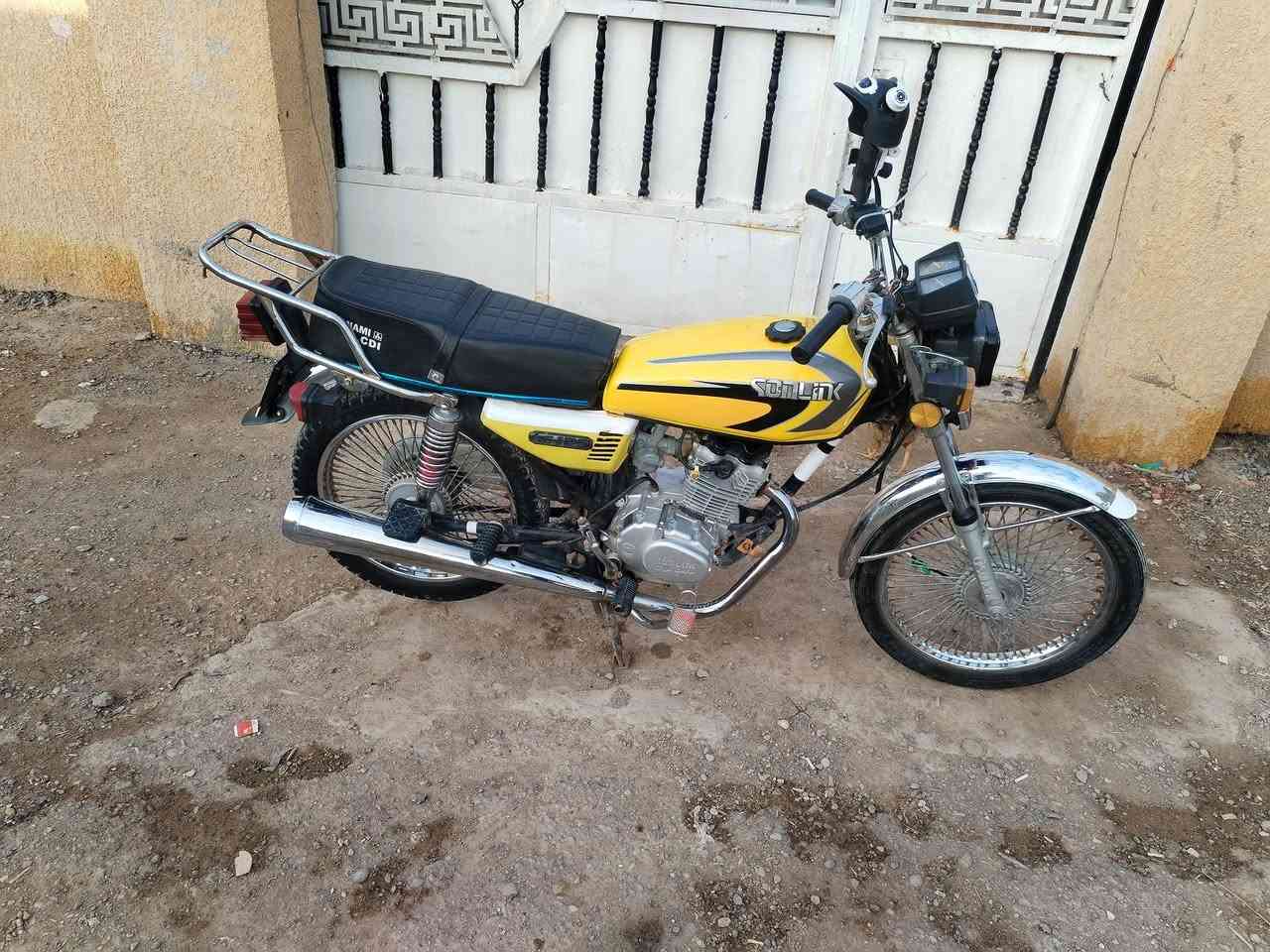 السلام عليكم. دراجه تايگر موديل 22 أوراق استنساخ دراجه عوزها ترتيب السعر 500 مكاني حي الحكيم الثانيه منطقه سيد شاطي. ***********
