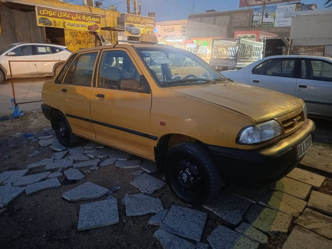 السلام عليكم سياره موديل 12 مكفوله من عده الجاملغ الخلفي بي طخه مكينه وا كير وا حداديه وا تبريد كله جديد سنويه مجدده هيهه وا غرامات مصفره السعر 30 بيهه مجال العنوان حله حي الشاوي قرب المقام ***********
