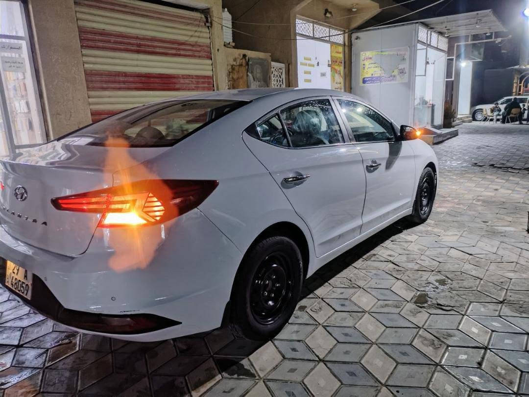 نوع السيارة هيونداي النترا (Elantra).
الموديل: 2020

اللون: أبيض.

السياره مكفوله

داخلية كريمي وجوزي)

الرقم واسط

المحرك والكير وباقي الميكانيكيات بحالة ممتازة وبشرط الفحص.

السيارة ماشيه 99 ألف

السعر 165$

مكاني كوت حي الجهاد

للاستفسار اكثر ***********

إضافة وسائط
