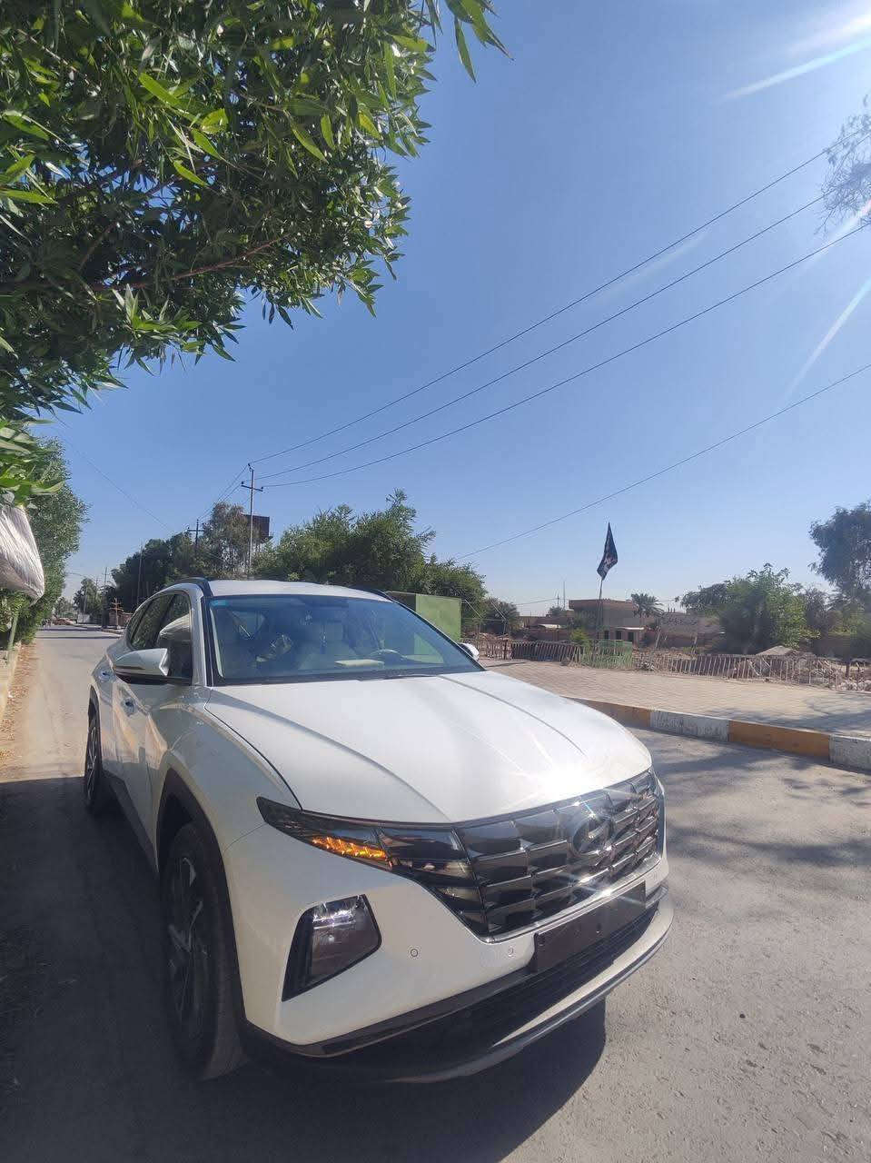 السلام عليكم للبيع  توكسان  2024 خليجي السياره مال بيت كله اديرلهه زيت رويل بيربل وبانزبن سوبر أو محسن
بعدهي   بوضع  الشركه
 ماشيه 24
 ضمان شركة
  رقم بغداد بسمي
مواصفاتها . 
محرك ٢٠٠٠
بصمة وتشغيل عن بعد
كراسي كهرباء  
ويل كب 18
بردات خلفية
هاند بريك بصمة
مانع انزلاق ومانع انحدار 
لايت زنون متحرك 
دشبول دجتال متغير
شاحن واير لس 
حساس أمامي وخلفي
كامرة دوارة 
حساس تاير
اوتو هولد 
مود درايف
مري ترحيب وشفط 
داخل بيجي
تبريد قطعتين
السعر  228 وبيها مجال 
مكان السياره الحله                                                                  ***********
