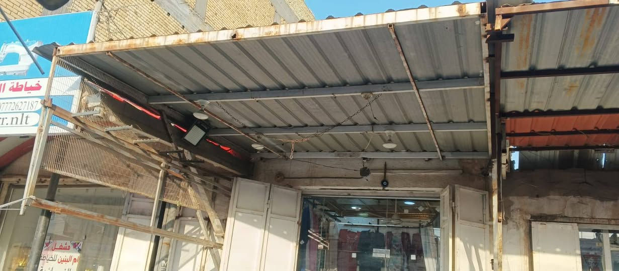 سلام عليكم باب زجاجي قمريات عدد 2 باب زجاجي عمل زجاج عادي مكاني مغربه ‏‪***********‬‏
