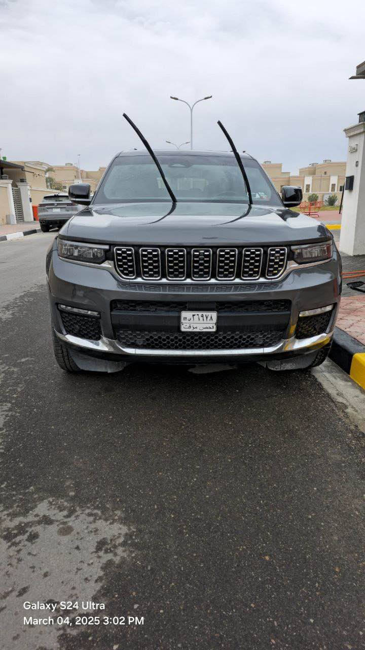 . 2022 Jeep Grand Cherokee L Summit Reserve

السيارة فول🔥🔥
السعر:365
رقم المبايل:***********

الموديل : 2022 . وارد امريكي تو كلر  اسود ورصاصي

‏3600 V6 :المحرك

حادث تبديل بنيد+

ماشيه 29 الف

المواصفات :

* دفع رباعي 4x4 .

نظام تعليق هوائي (جكات).

قيادة ذاتية عند المنعطفات.

رادار امامي مع مانع تصادم

* تحذير الخروج عن المسار .

* مستشعر نوم السائق مع نظام التوقف الآلي

* تحذير النقطة عمياء !

نظام تحذير عند التقاطعات.

نظام تحذير عند تجاوز السرعة المحددة.

نظام عرض المعلومات على الزجاج الامامي HEAD UP

‏(DISPLAY

نظام تقليل الضجيج داخل المقصورة.

* إنارة محيطية.

* مرايا تعتيم ذاتي.

* المرايا الجانبية قابلة للطي كهربائيا.

* نظام الصوت من ماكنتوش مع 19 سماعة.

* ويل قياس 21 انج

* سقف بانوراما

3شاشات 

* شاشه كبيرة 10.1 انج

* نظام الخرائط (GPS)

* عرض خرائط الطريق على لوحة القيادة.

* لوحة القيادة بقياس 12 أنج.

* كاميرا داخلية متعددة الزوايا

* كاميرا محيطية 360 درجة .

* 4 كاميرات خارجية مع بخاخات ماء للتنظيف.

* كاميرا للمرأة الداخلية.

*كاميرا حرارية

* المصابيح الأمامية زنون

* كشافات الضباب زنون

* دخول ذكي.

* بصمة على 5 ابواب للدخول الذكي.

* تشغيل عن بعد .

* الصندوق الخلفي كهربائي

* فرش المقصورة الداخلية من الجلد الطبيعي الفاخر .

* اضافات من الخشب الطبيعي للمقصورة الداخلية

* ذاكرة لحفظ وضعيات الجلوس للسائق. * ذاكرة لحفظ وضعيات الجلوس للراكب.

* مساج للمقاعد الامامية السائق والراكب.

* المقاعد الأمامية كهربائية

* المقاعد الأمامية تبريد وتدفئة

* المقاعد الخلفية تبريد وتدفئة

انارة داخلية LED متعددة الالوان

* حساسات امامية.

* حساسات خلفية

* 7 راكب

* مكيف خلفي مع وحدة تحكم منفصلة .

* تدفئة ستيرن وتبريد

مانع تصادم خلفي .

* بلوتوث تلفون .

* محدد سرعة .

* نظام التشغيل والاطفاء الاوتوماتيكي ( Auto Start

‏. (System

‏)Auto Break System ) نظام بريك اوتماتيكي Honolulu, HI
