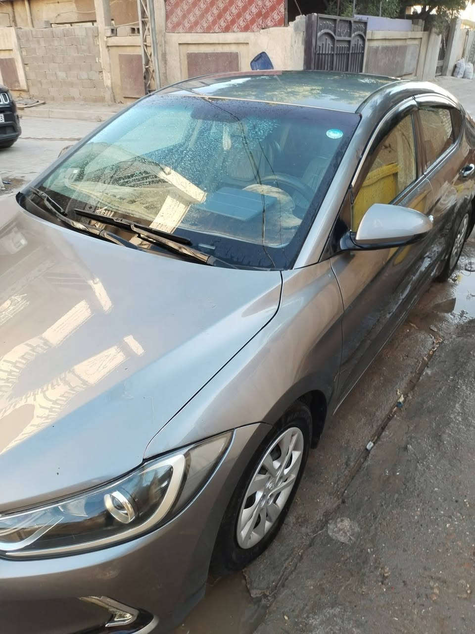 النترا 2018 رقم اربيل شمالي الجديد سنويه 2029 حادثه جاملغ ايمن وبالبنيد وارد امريكي مواصفاته نص فول سونار ويه الصور 
3 انظمه قياده ( sport. Eco. Normal)
كروز تحديد سرعه
تحكم بالمري
منظومة تبريد كامله جديده
السياره باسمي تريد تحويل تريد وكاله ما عندي مشكله
سعره 113  ووبيه مجال بسيط 
***********
