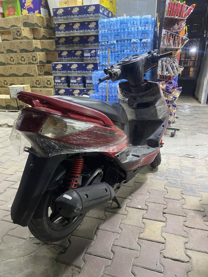 سلام عليكم شباب دراجة سكنس فحل كابريتر  العنوان البياع السعر 950 وبيهة مجال واتساب ***********
