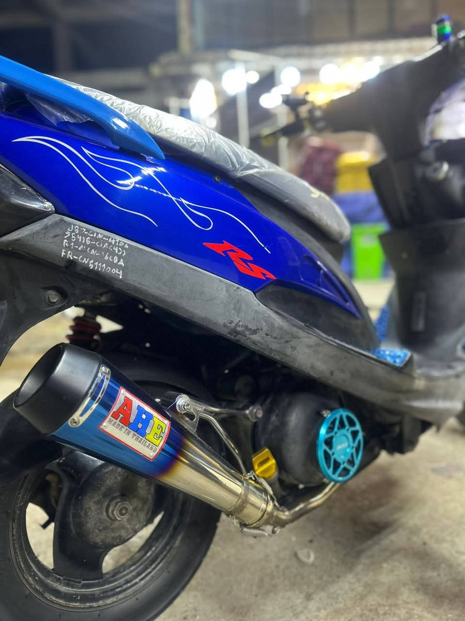 إسلام علكيم دراجه ماكس عدله للبيع
الدراجه كامل كله لل اخير كهربائيات محرك كفرات ل تايرات بس الي وره ممسوح و لا تنقص لا تبخر. سعرها.650وبيها مجال 
شغاله سلف هندرً مكاني بغداد الحسينيه الراشديه. 
رقمي. ***********
