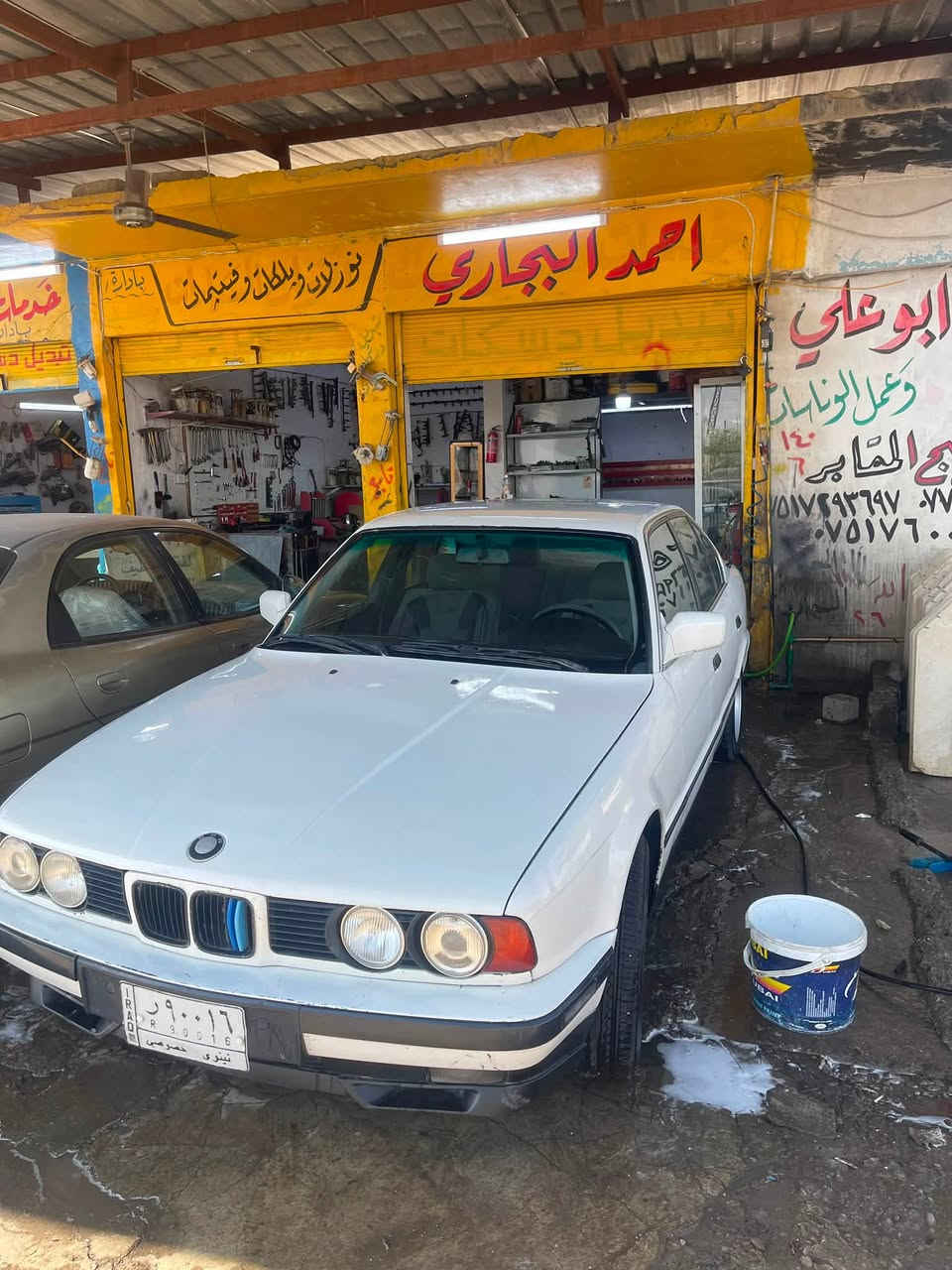 بي ام 520فل
رقم نينوى 
تبريد بلادي ثلج
ما بيها اي ضربه 
بدون صبغ
كير عادي
سياره جاهزه
ب٥٥وبيها مجال
***********
