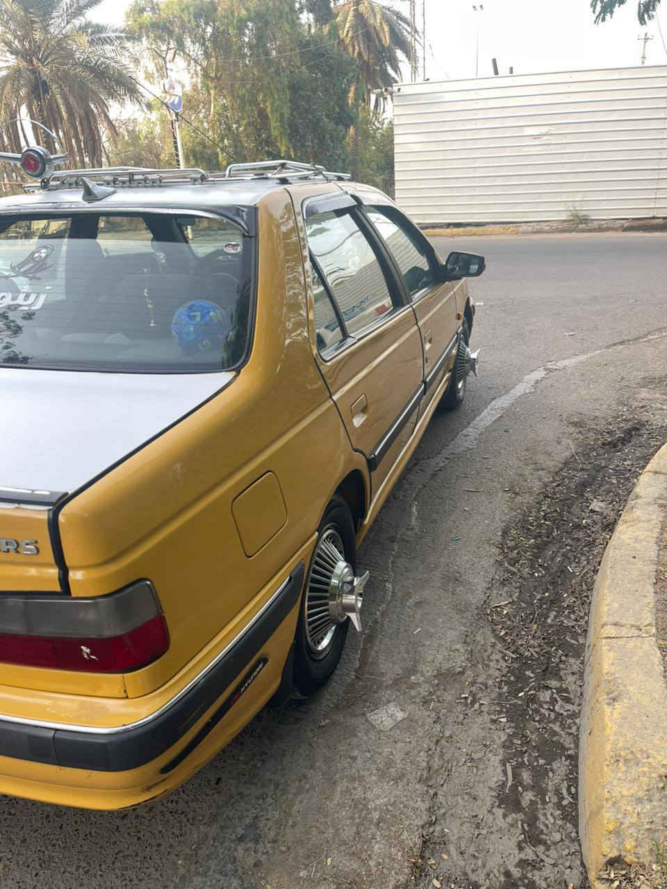 للبيع 
 بيجو بارص ١٥ مكينه فرَنسي صدر  أمامي وخلفي جديد دوشمه كامله فقط البند مبدل للبيع السعر ٤٥ مكاني بغداد
*********** السياره مال جناي
