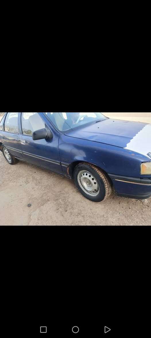 السلام عليكم فكتوره للبيع موديل 93 سنويه باسمي رقم دولي السعر 26 ورقة
الاتصال ***********
