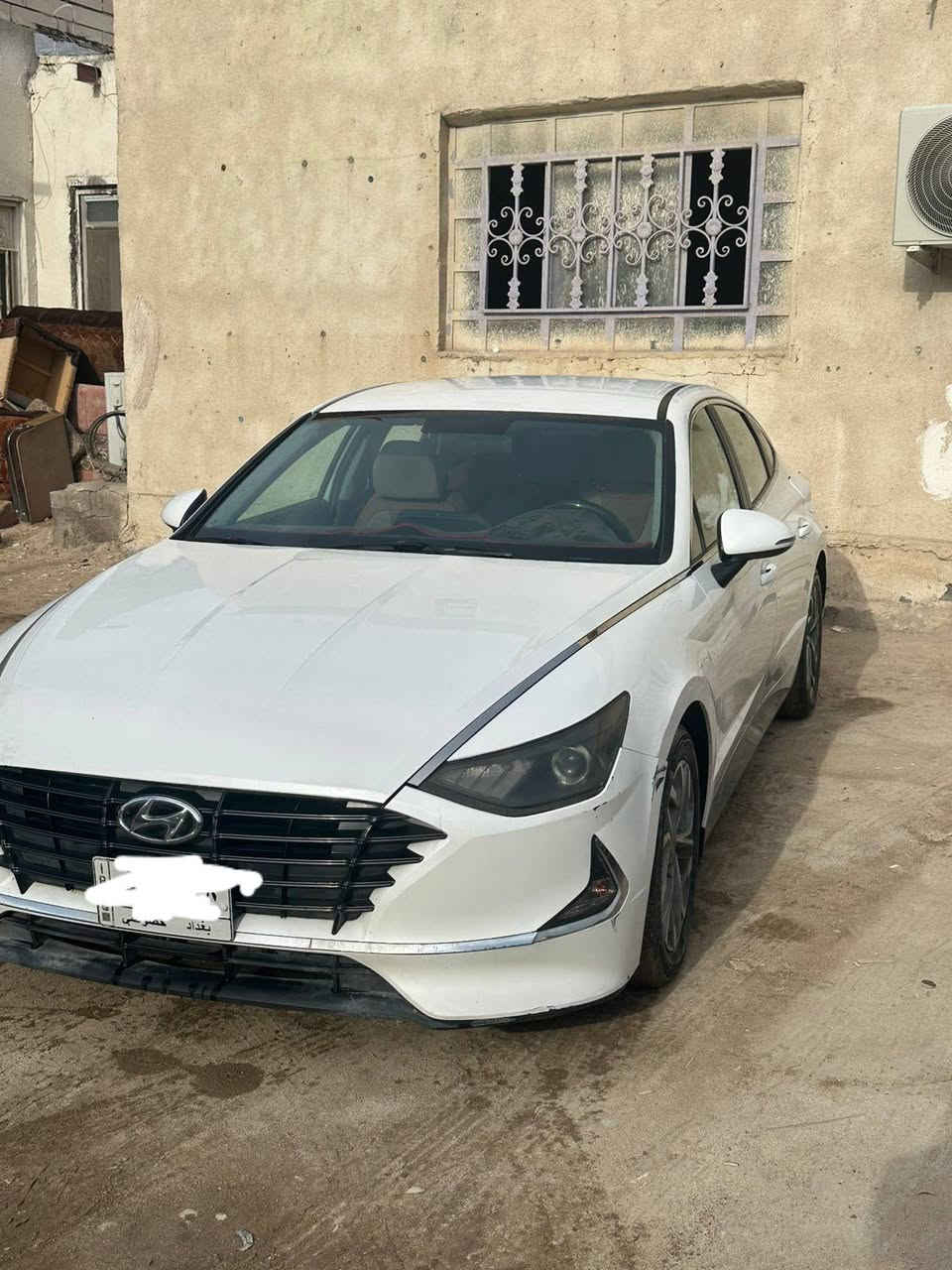 سياره سوناتا وارد  خليجي مديل20 مالت اقصاد استقطاع مباشر وراعيها موجود بغداد بشهر ال12 تصير حره مكينتها 2000 السياره كفاله بيها فقط بارد بل باب الخلفي صفحت الايسرى  العبري عاديه  مابيها مواصفاتت
سعر 172 وبيها مجال للشراي***********
