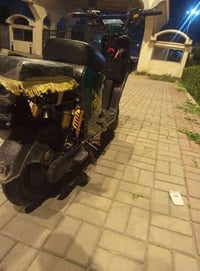 دراجه R9لبيع نضيفه السعر 450 وبيها مجال عنوان بغداد جزيره السياحيه رقم...
