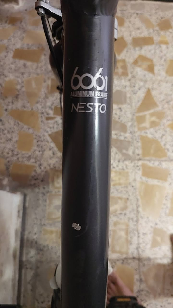 c700
نظافة كدامكم 
سعر100 
مكاني بغداد 
***********واتس
