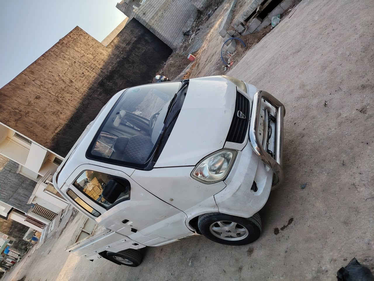 السلام عليكم هانفي كل عيب مابيهه السعر ١٨ المكان ديالى بعقوبه منفيس كامل ***********@*********** صاشي بلدي
