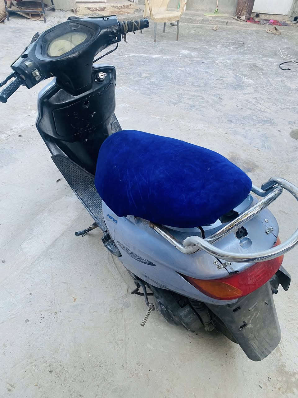 السلام عليكم فراشة كاملة شغالة السعر 160بية مجال
مكاني جبلة ورة مستشفى الامام علي 

***********
