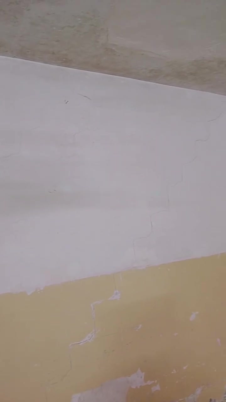 تمت المعالجه احد المنازل
في قرية النصر 
زرع شياش حديد في داخل التشقاقات

تم معالجة /تشققات 
(كما موضح لكم في الفيديو)
العنوان : القياره 
الهاتف :  - ***********
مراسلة: الصفحه

